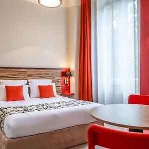 4* מלון דירות Adagio Patio Confluence